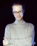 Stephen Merchant D.R