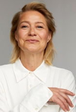 Trine Dyrholm D.R
