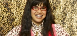 Ugly Betty - 2.01 - How Betty Got Her Grieve Back