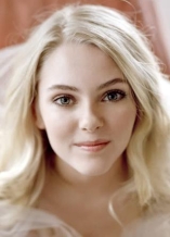 AnnaSophia Robb D.R