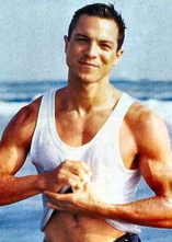 Benjamin Bratt D.R