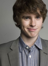 Freddie Highmore D.R