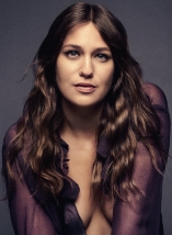 Lola Kirke D.R