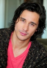Peter Gadiot D.R