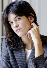 Suzanne Lindon D.R