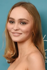 Lily-Rose Depp D.R
