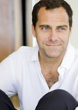 Andy Buckley D.R