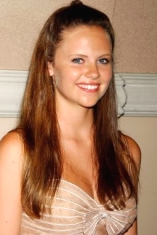 Sarah Ramos D.R