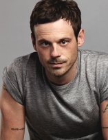 Scoot McNairy D.R