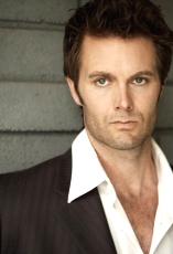 Garret Dillahunt D.R