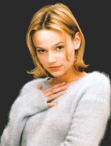 Samantha Mathis D.R