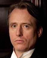 Linus Roache D.R