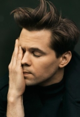 Andrew Rannells D.R
