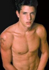 Simon Rex D.R