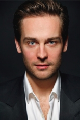 Tom Mison D.R