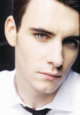 Harry Lloyd D.R