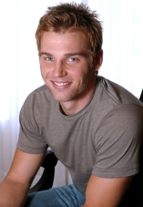 Mike Vogel (I) D.R