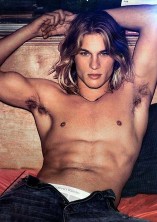 Travis Fimmel D.R