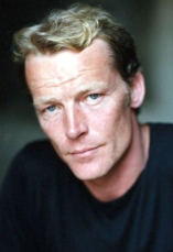 Iain Glen D.R